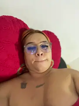 Snapshot of Dulce_smith_1 chatting on September 9, 2:22 am Dulce smith 1 online show from September 9, 2:22 am