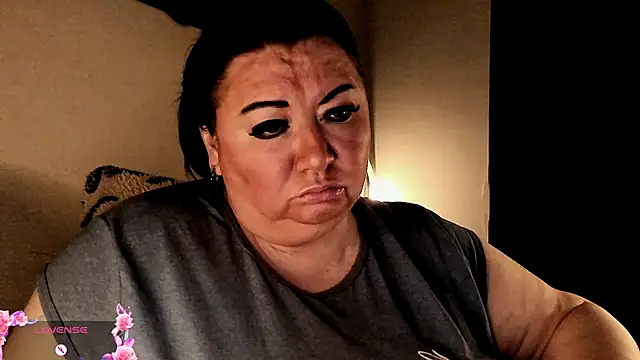 SexxyDreams1 online show from October 1, 5:23 am