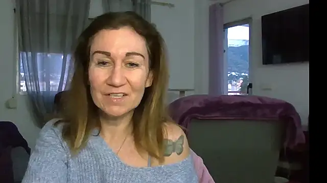 TamaraSweetxo online show from April 26, 7:00 pm