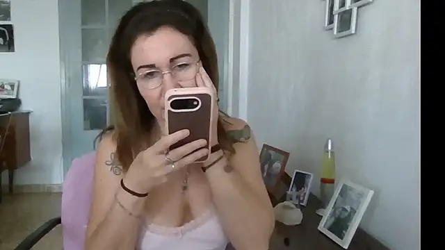 TamaraSweetxo online show from April 29, 8:17 am