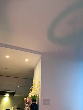 NicoleCut online show from February 20, 9:44 am