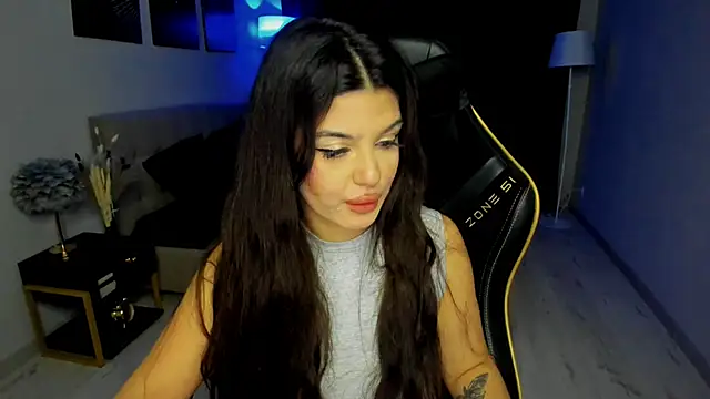 AlluringAriel online show from December 4, 11:34 am