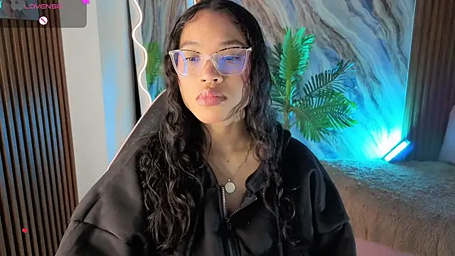 penelope tay1 online show from June 5, 3:32 am