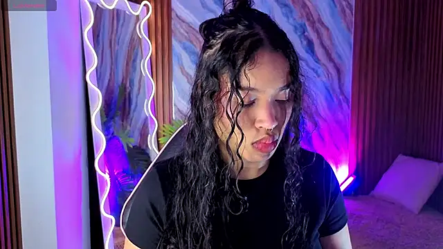 penelope tay1 online show from June 8, 3:18 am