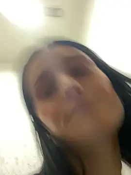 Mia Mia M online show from April 29, 5:30 pm