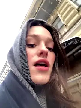 Mia Mia M online show from January 17, 2:02 pm