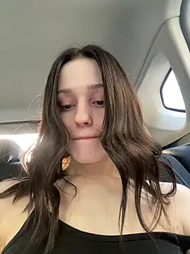 Mia Mia M online show from April 21, 2:35 pm