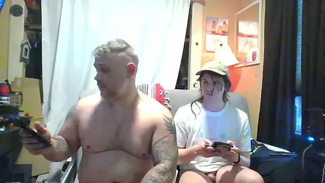 TwoFarty240 online show from February 7, 7:18 pm