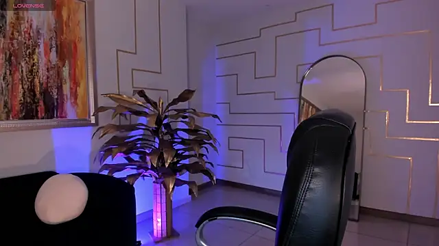 MiaFarrell  online show from December 1, 6:54 pm