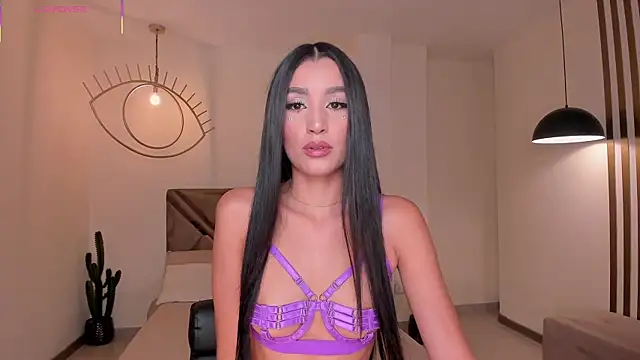 BellaCarteer  online show from April 8, 8:33 pm