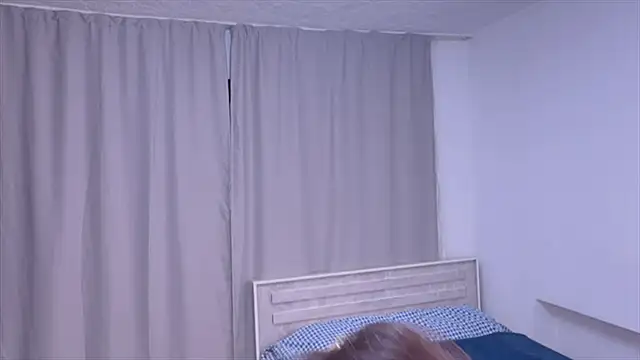 PurrrfectMiko online show from April 20, 8:34 pm