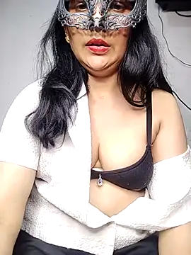 sexy bhabhi69 online show from December 18, 5:29 pm