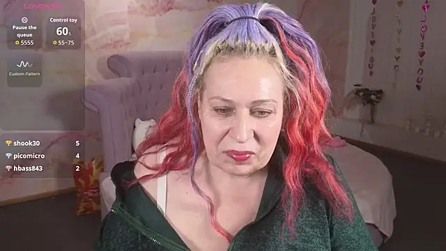 Penelope Pinky online show from December 19, 12:08 pm