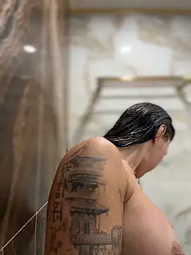 JulliaVegas online show from April 1, 2:01 am