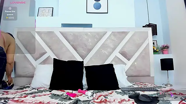 hotmature1 online show from April 4, 11:09 am