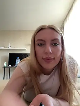 AzallandRoom online show from April 12, 11:02 am