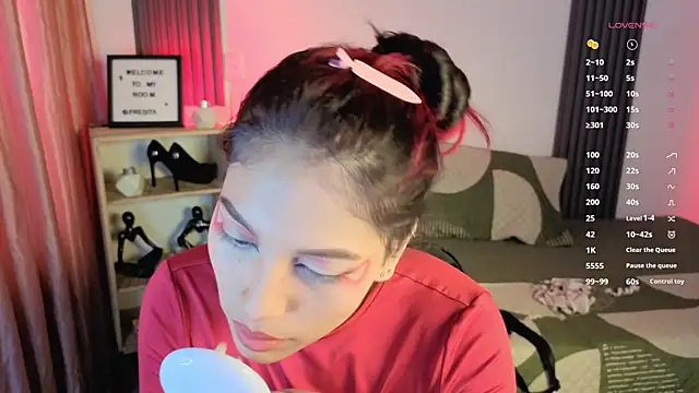 Snapshot of Fresita_Rosita chatting on September 20, 2:15 pm Fresita Rosita online show from September 20, 2:15 pm
