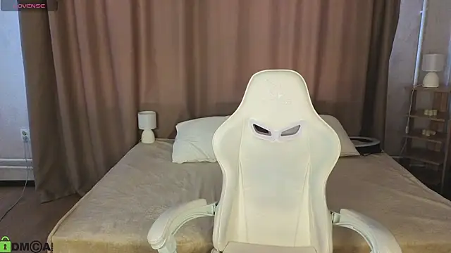 Cheryl  Brown online show from April 24, 1:19 am