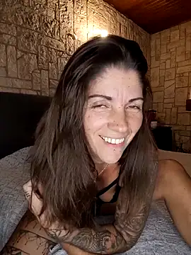 Snapshot of sansan2411 chatting on October 6, 9:30 pm sansan2411 online show from October 6, 9:30 pm