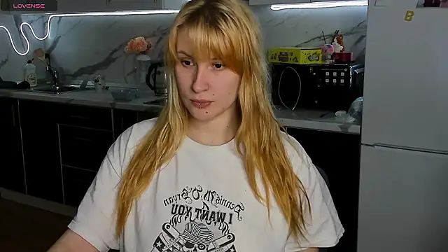 Sweet white chocolate online show from February 9, 12:02 am