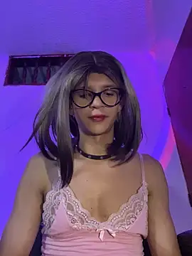 thalia dyson online show from September 19, 4:11 am