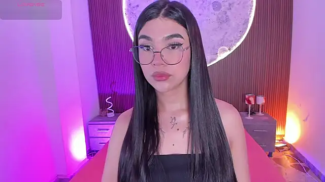 RoseCassie online show from July 22, 2:07 pm
