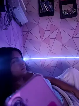 ppatriciarabello online show from April 25, 1:25 pm