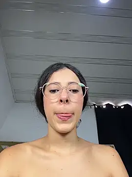 sexygirlseva20 online show from June 7, 8:26 pm