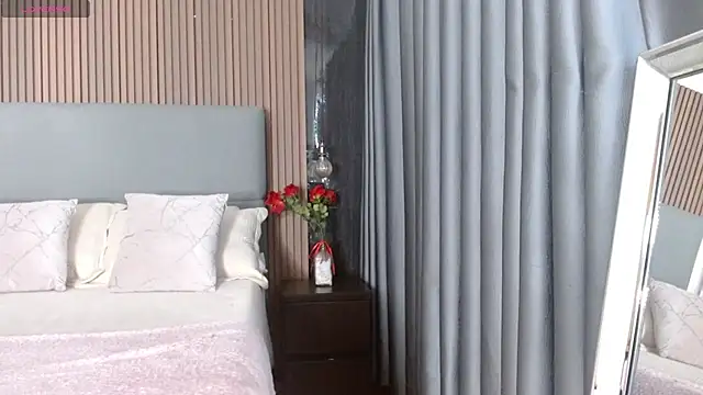 Sienna Blake  online show from October 10, 8:47 pm