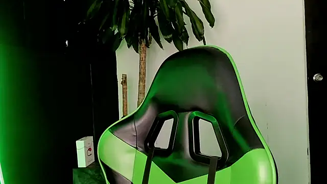 CintiaWalker online show from April 24, 1:14 pm