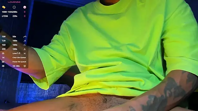 JhonyMiller  online show from April 18, 8:20 pm