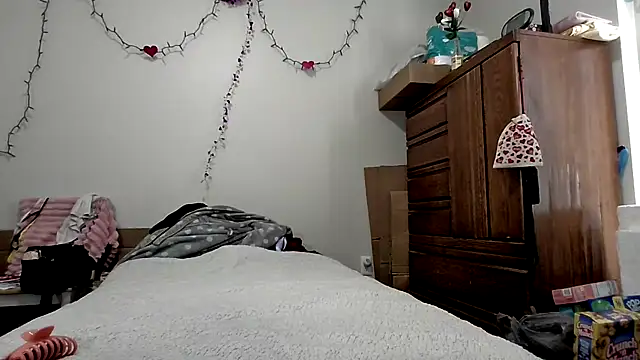 Keywest Kate online show from March 21, 2:22 pm