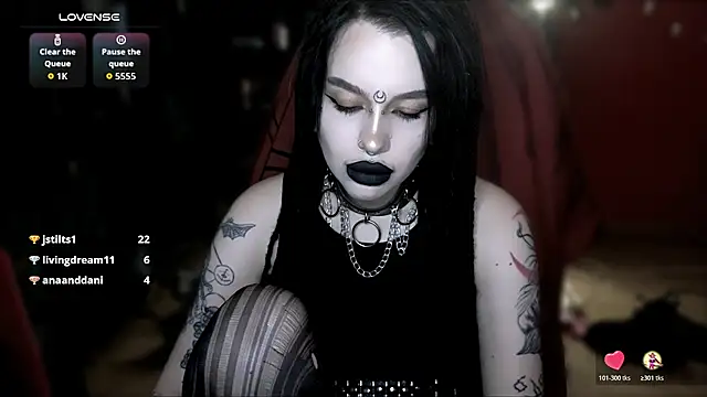 alexx succubus online show from April 17, 10:12 pm