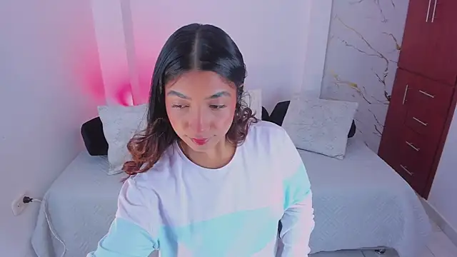 martina roldam online show from March 30, 3:28 am