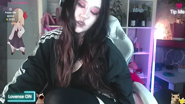 chloe crystall killer online show from July 17, 1:48 pm