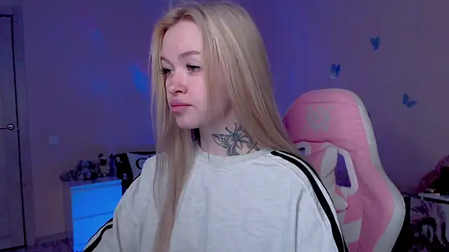 Naughty Mable online show from April 27, 2:30 am