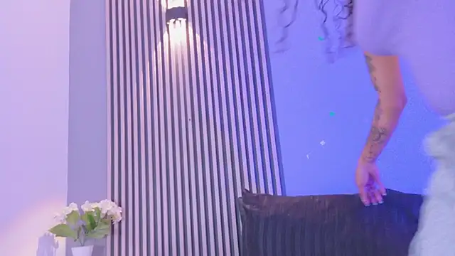 GysellHanson online show from April 27, 11:40 am