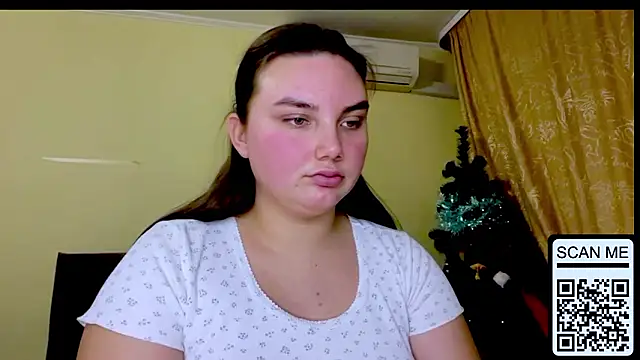 Dreamyblushfairy online show from February 3, 4:01 pm