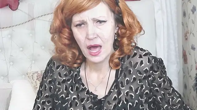 SilviaHart online show from October 17, 1:25 pm