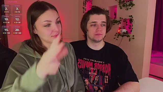 RobertAndLinela online show from July 11, 2:17 pm