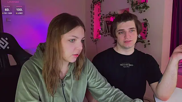 RobertAndLinela online show from June 29, 1:22 pm