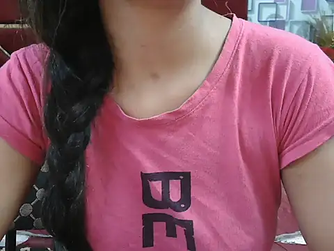 Snapshot of Somiya87 chatting on September 14, 12:52 am Somiya87 online show from September 14, 12:52 am