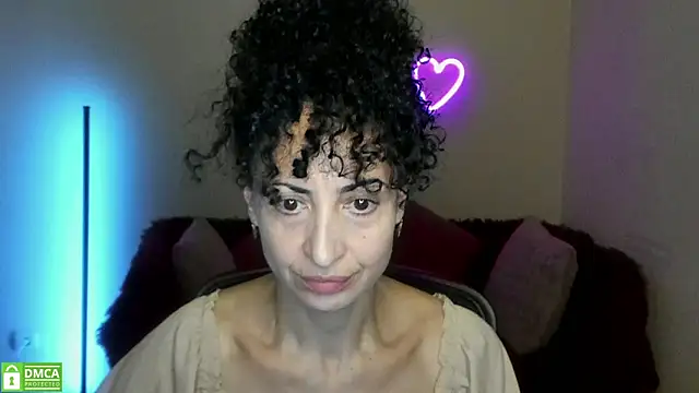Snapshot of Arianasweety23 chatting on September 14, 5:22 pm Arianasweety23 online show from September 14, 5:22 pm