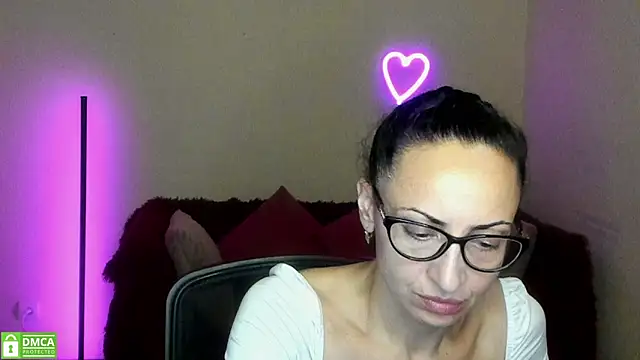 Snapshot of Arianasweety23 chatting on September 10, 5:35 pm Arianasweety23 online show from September 10, 5:35 pm
