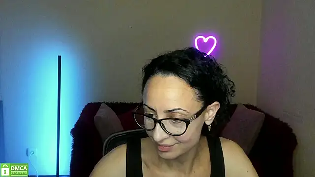 Snapshot of Arianasweety23 chatting on September 8, 5:23 pm Arianasweety23 online show from September 8, 5:23 pm
