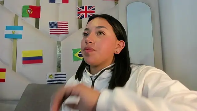 IsabellRodriguez18 online show from June 14, 4:35 am