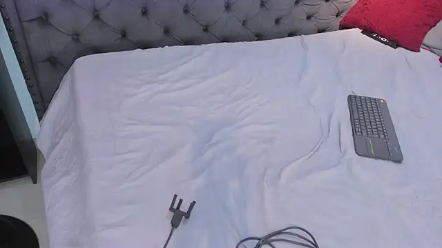 two milkyway online show from April 22, 1:41 pm