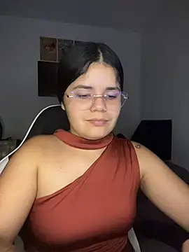 pretty angela1 online show from March 14, 2:34 am