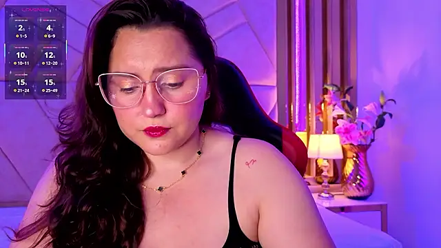 LunaPleasure online show from February 22, 5:41 am