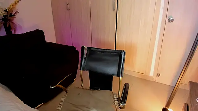 rachaeldeckard   online show from October 30, 3:42 am